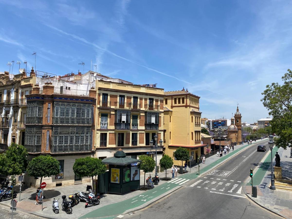 Апартаменты Quattro Puente De Triana Севилья Экстерьер фото